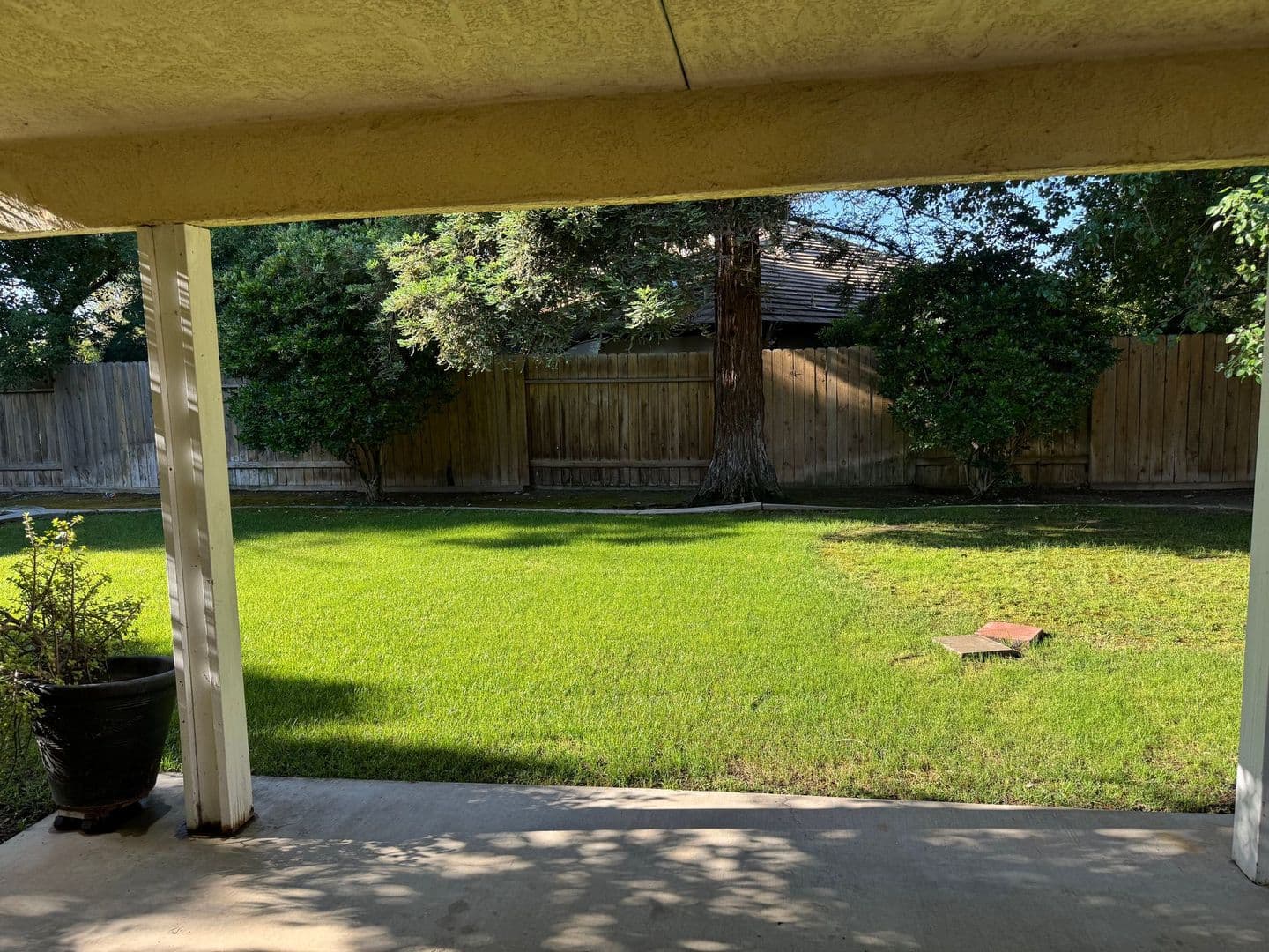 Bakersfield House: 9805 Mesa Oak Dr.