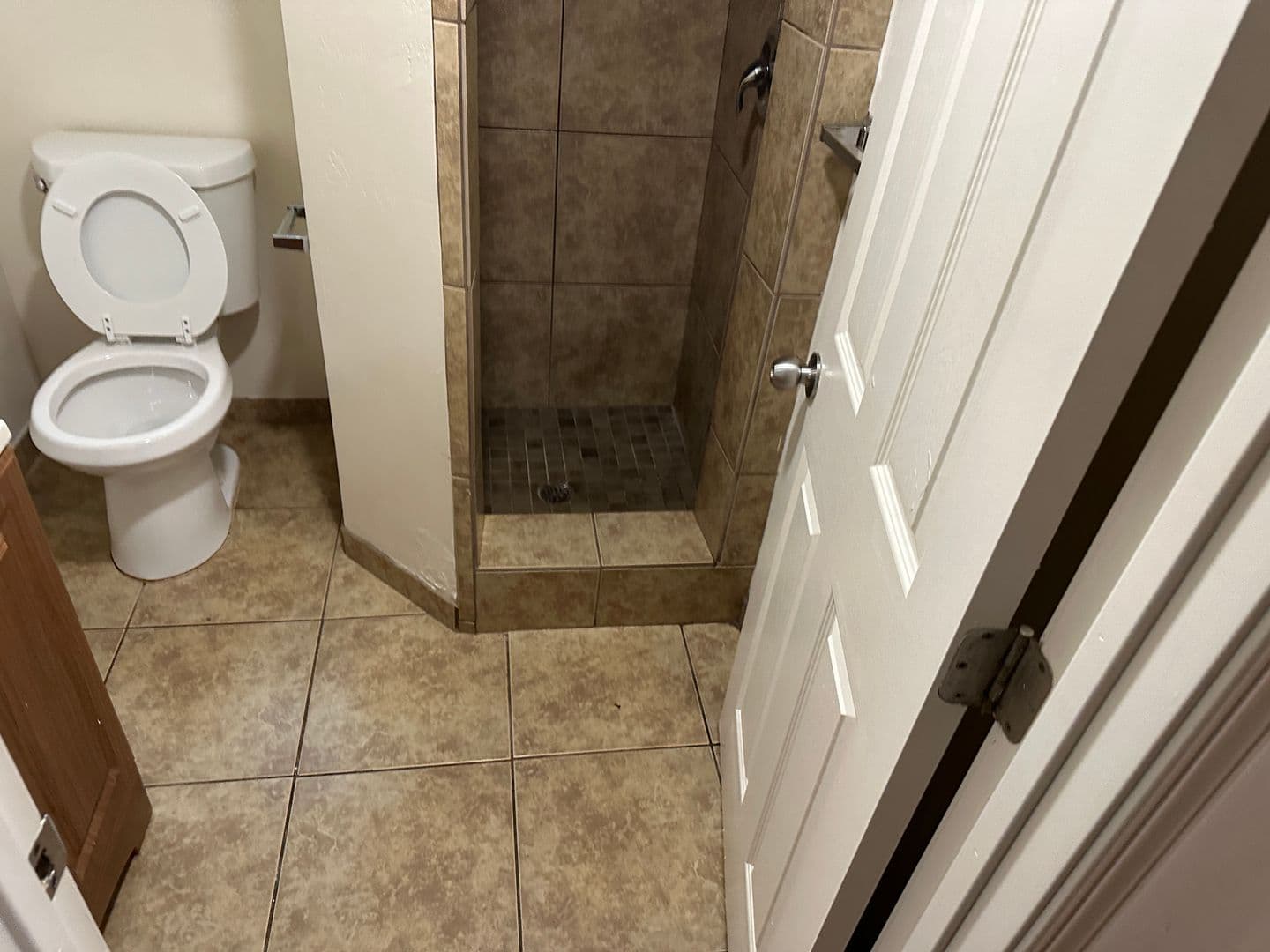 Bakersfield Apartment: 1915 Robinson St A-B