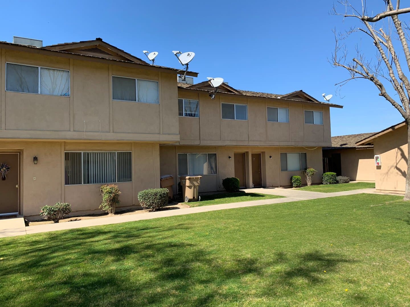 Bakersfield Apartment: 11906 Handel Ave.