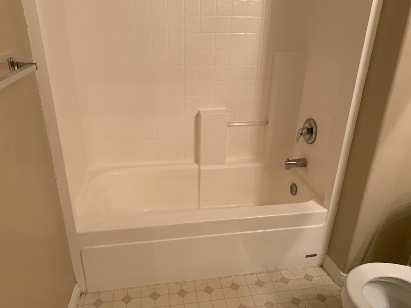 Bakersfield House: 9621 Staffordshire Way