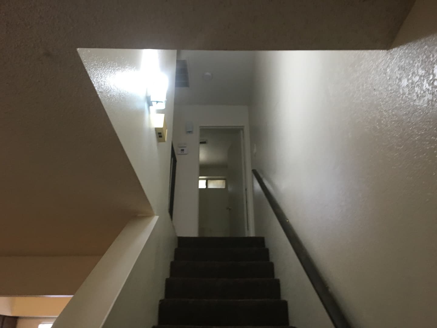 Bakersfield Apartment: 200 Lincoln Ave.
