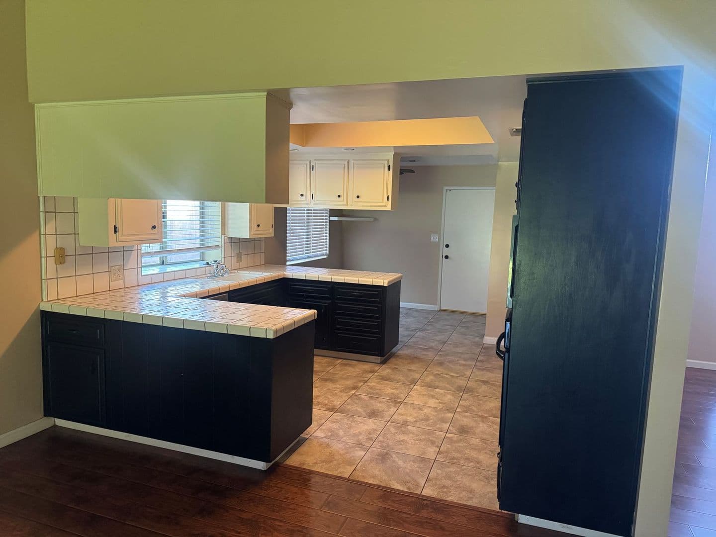 Bakersfield House: 9805 Mesa Oak Dr.