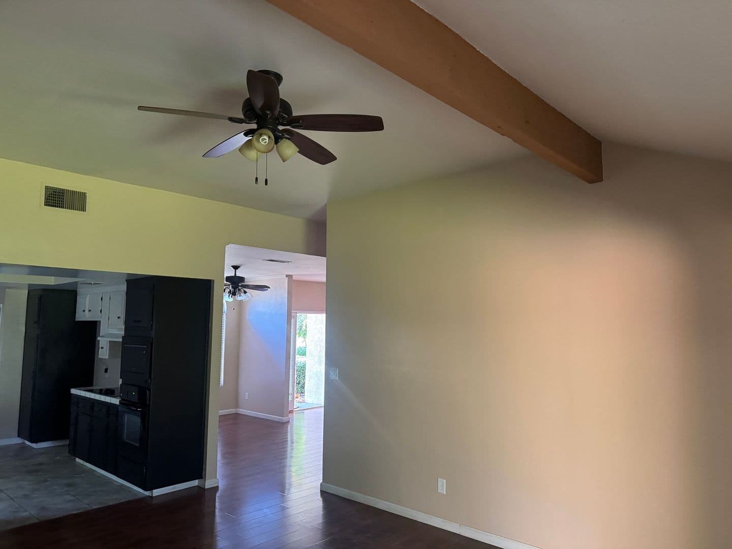Bakersfield House: 9805 Mesa Oak Dr.