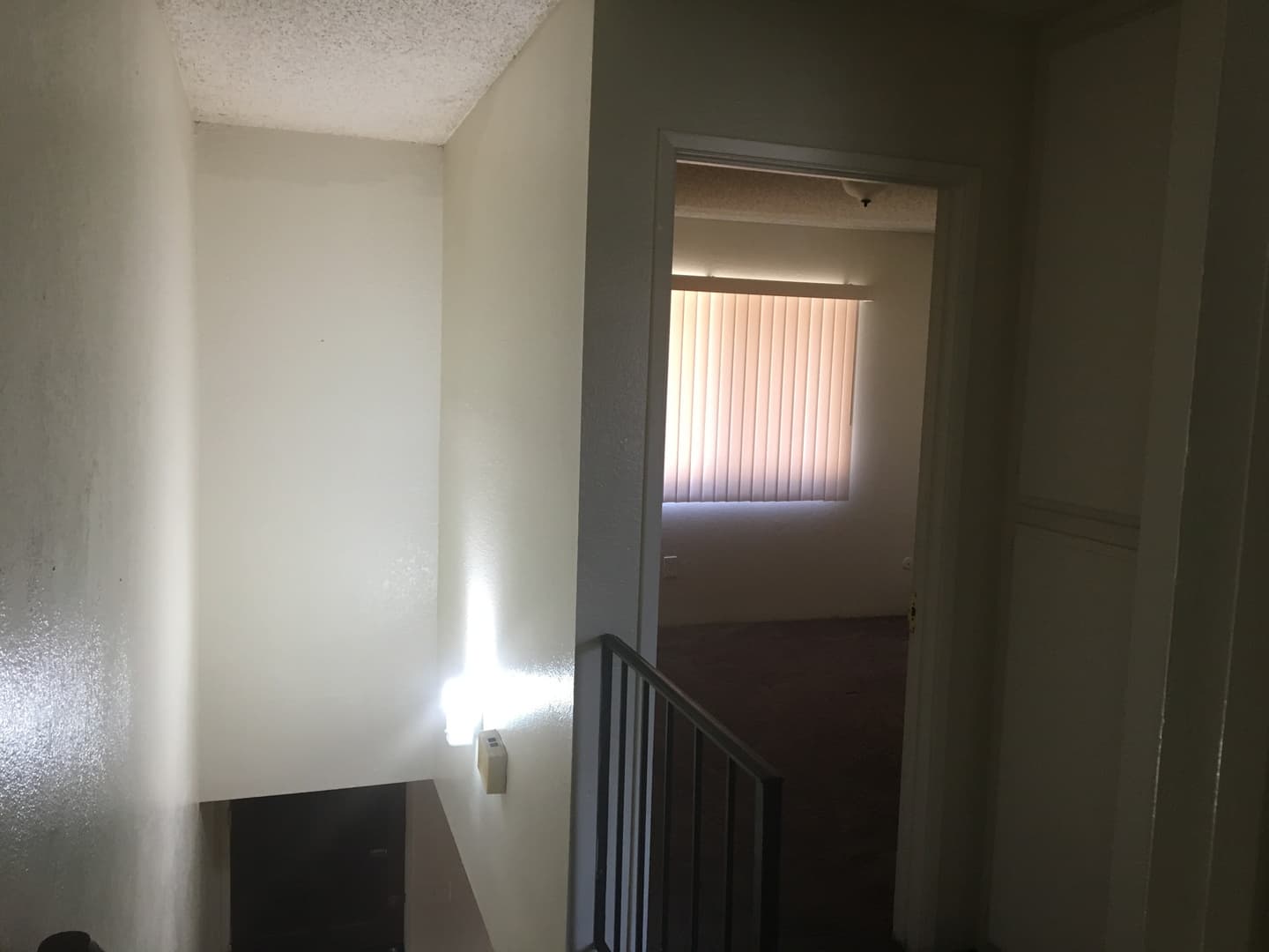Bakersfield Apartment: 200 Lincoln Ave.
