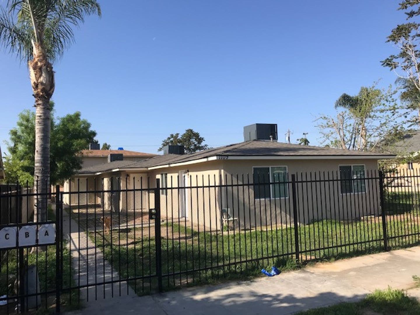 Bakersfield Apartment: 1109 Oregon Street A-D