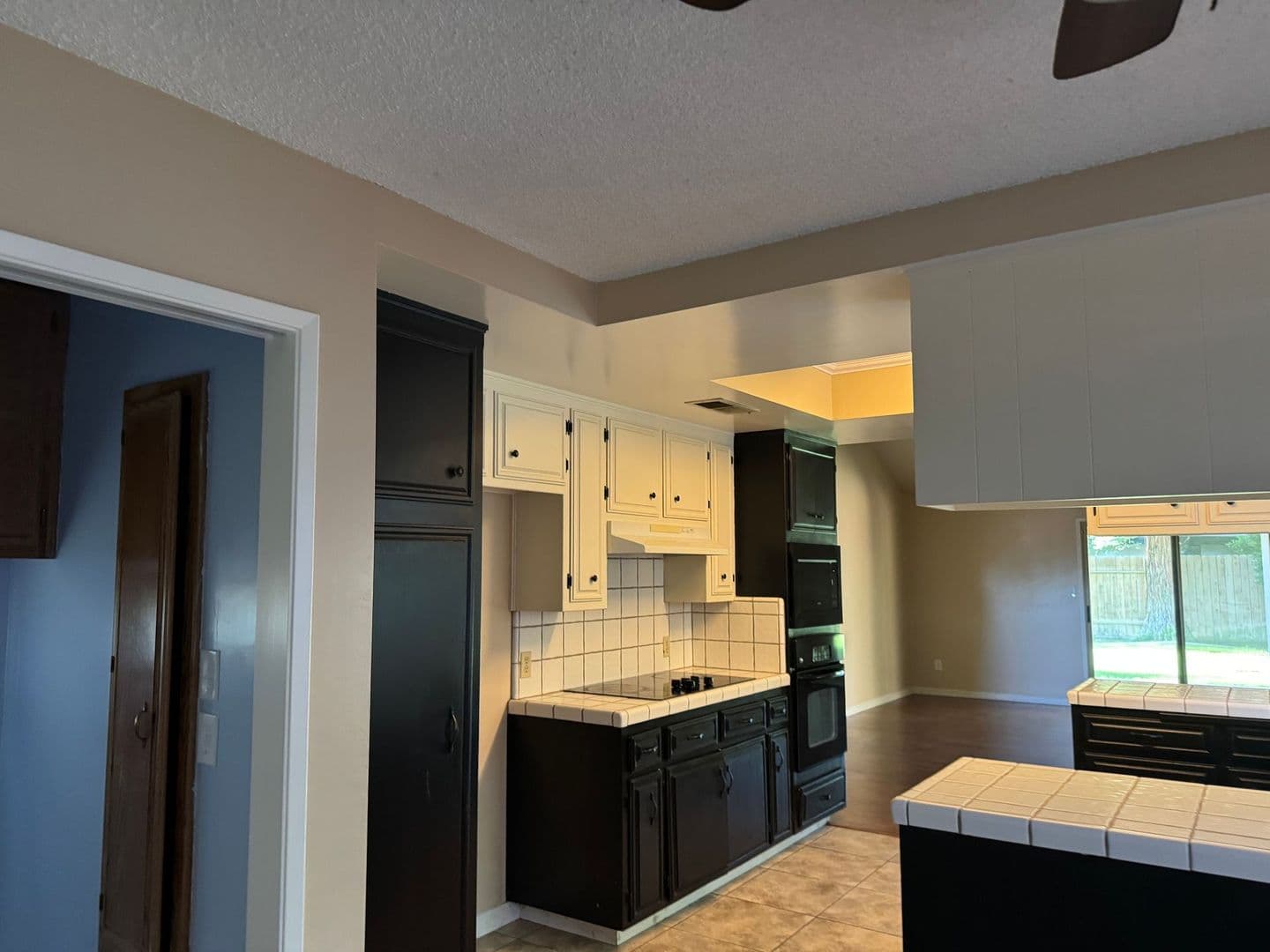 Bakersfield House: 9805 Mesa Oak Dr.