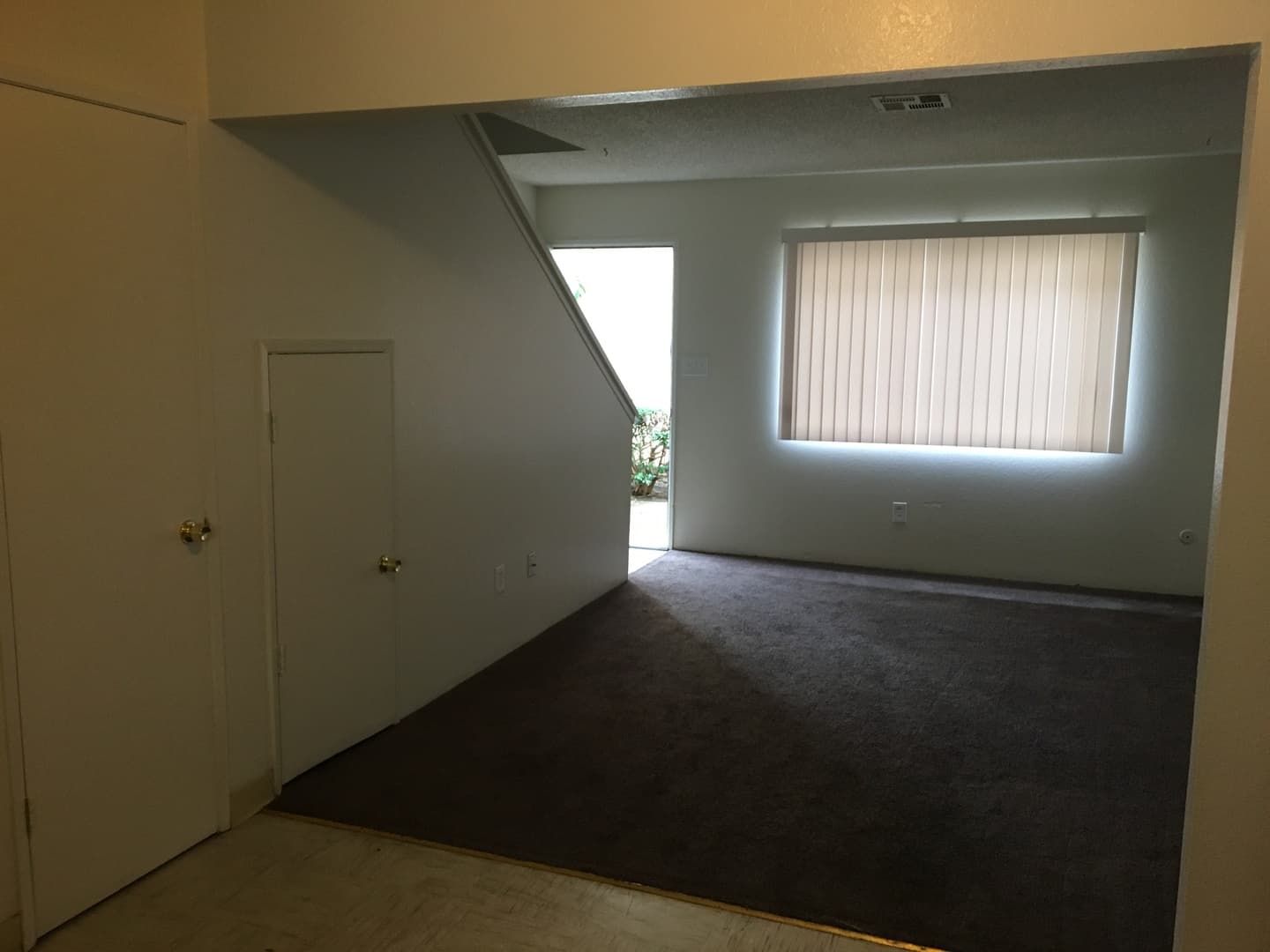 Bakersfield Apartment: 200 Lincoln Ave.