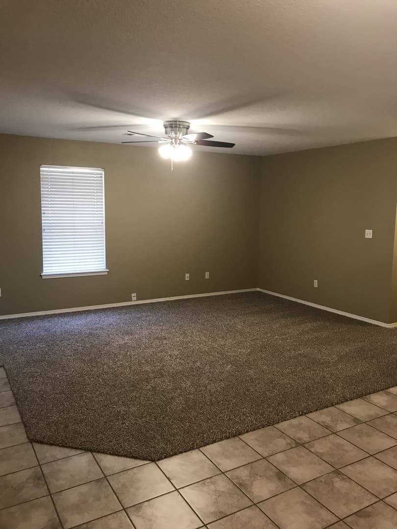 Fort Smth Apartment: Texas Road