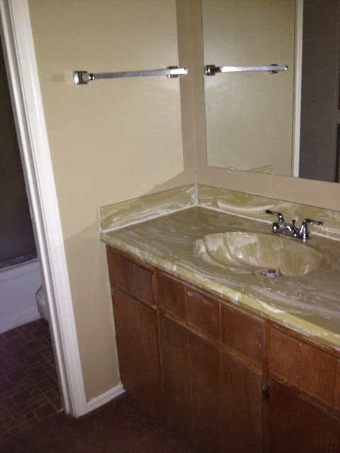 Fort Smith Apartment: 3822 - 3904 - 3906 South N