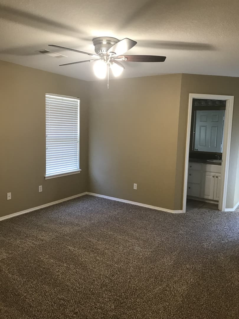 Fort Smth Apartment: Texas Road