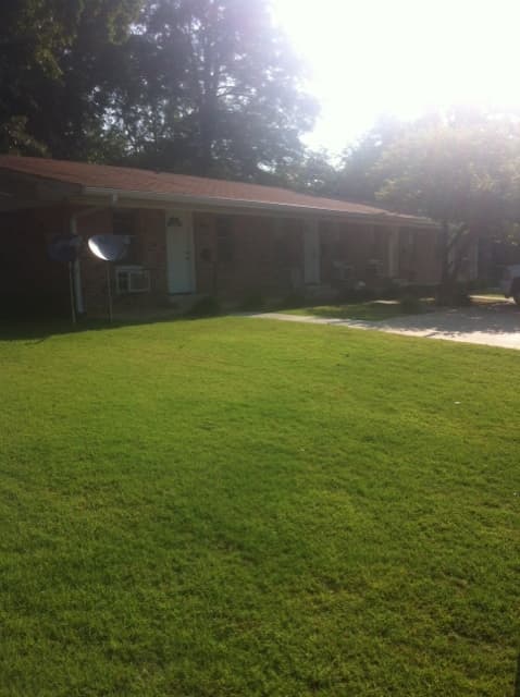Booneville Apartment: West 7th Street