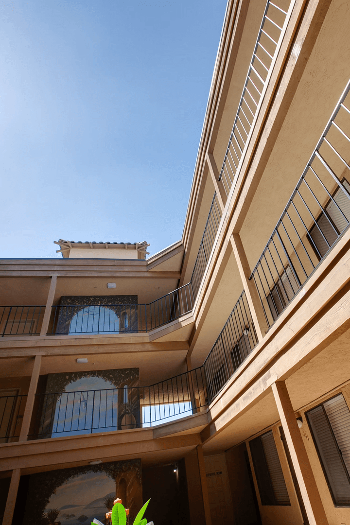 San Diego Apartment: 3912 Albatross St.
