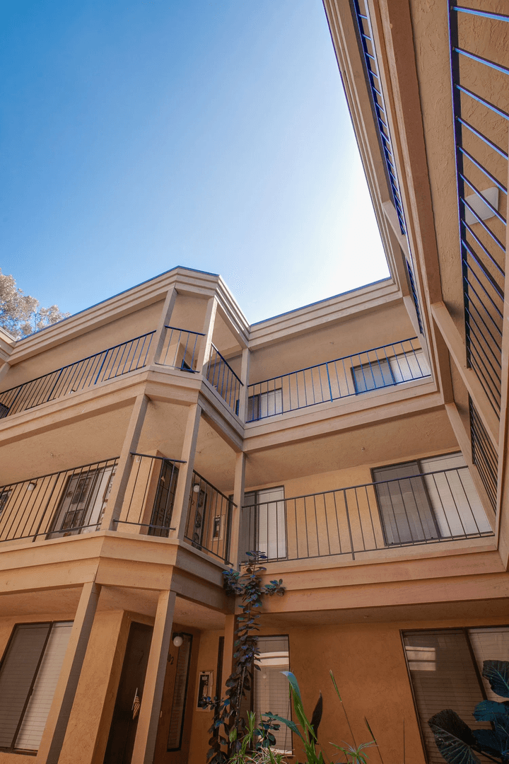 San Diego Apartment: 3912 Albatross St.