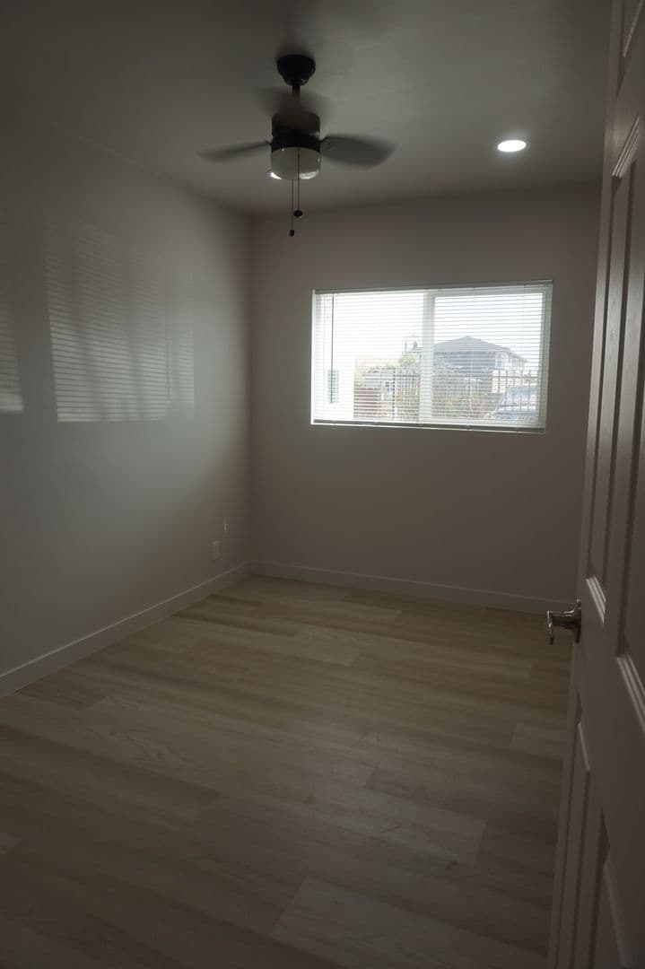 San Diego Apartment: 2481 Ulric St