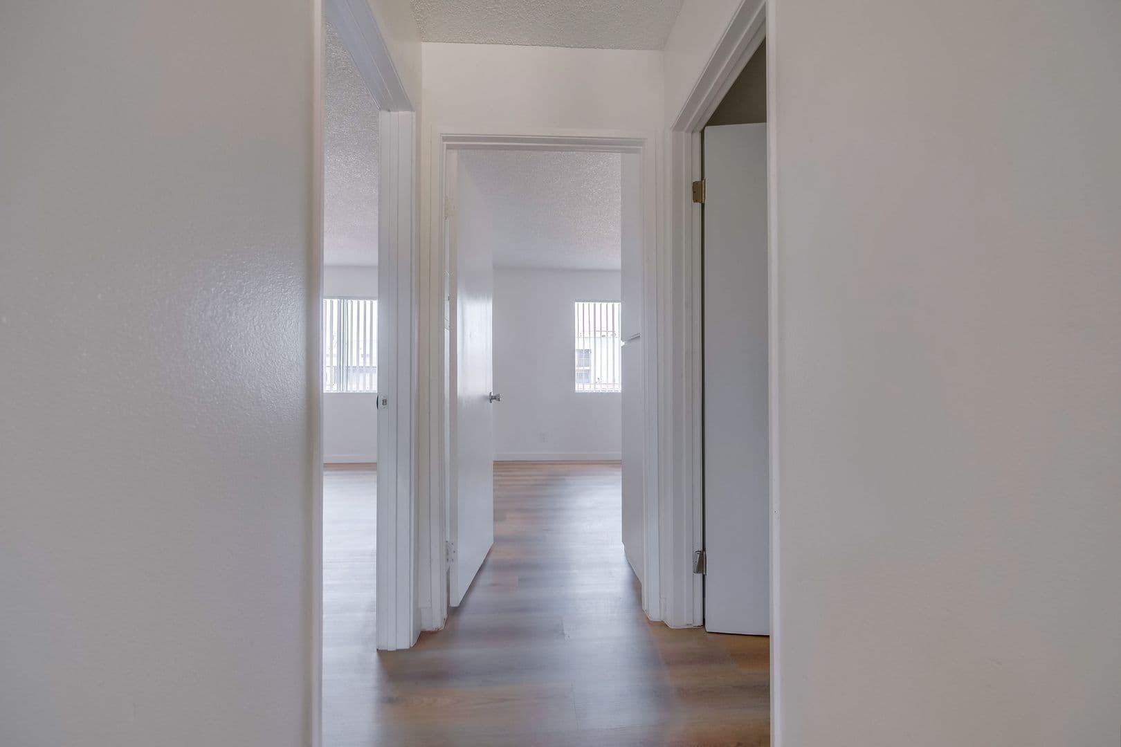 Los Angeles Apartment: 6308 Brynhurst Ave