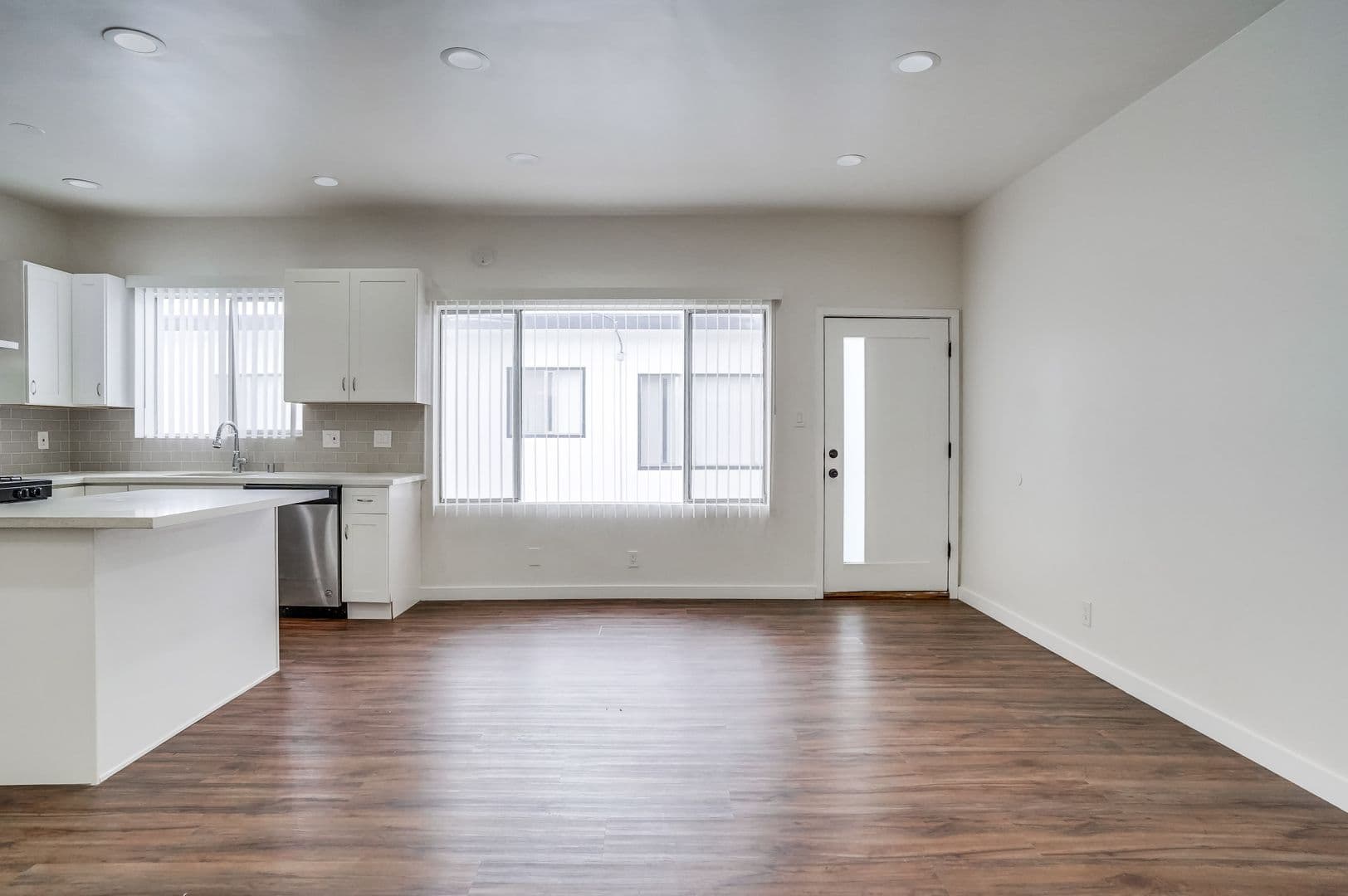 Valley Village Apartment: 5312 - 5320 Corteen Pl