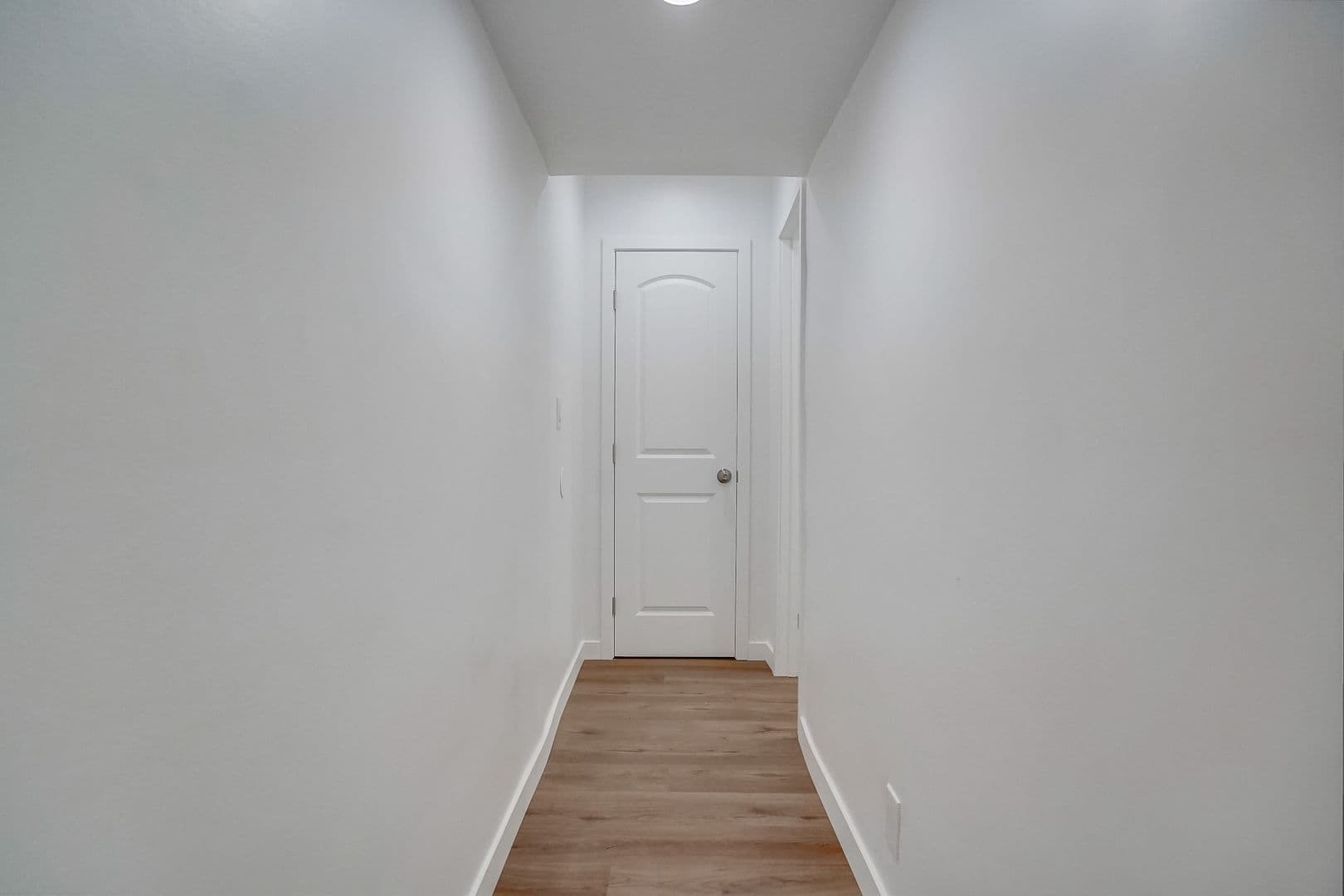 Valley Village Apartment: 12535 Burbank Blvd