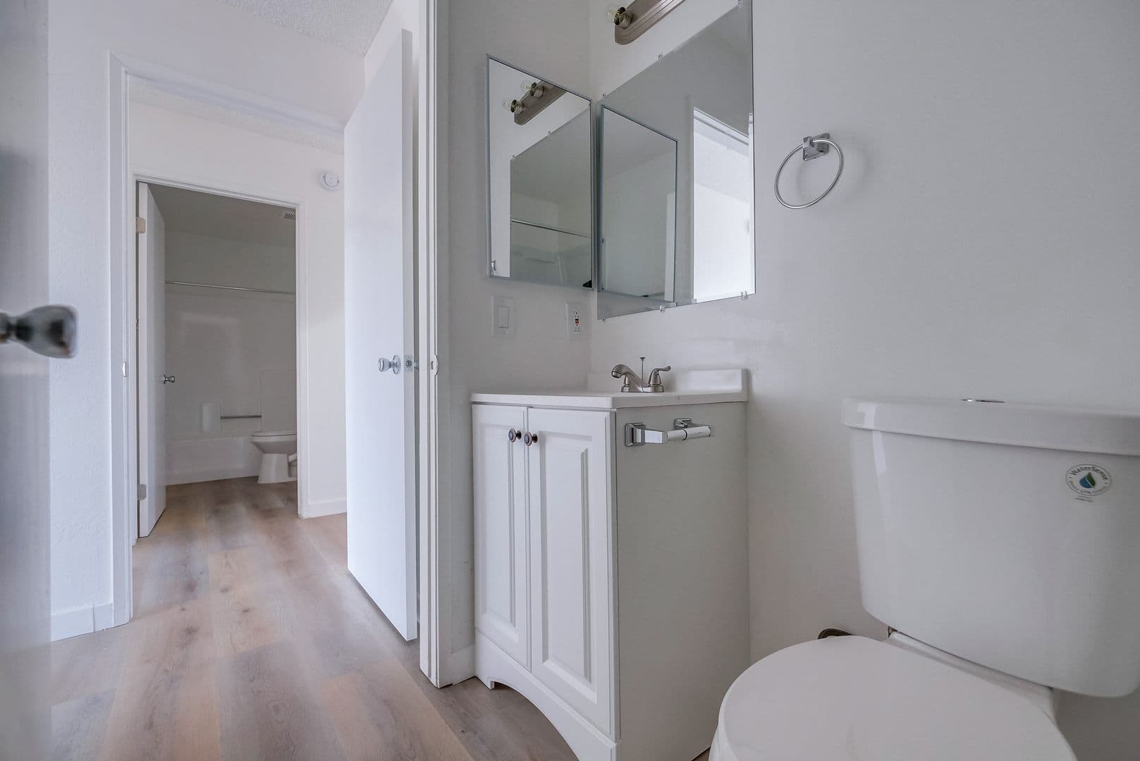 Los Angeles Apartment: 6308 Brynhurst Ave