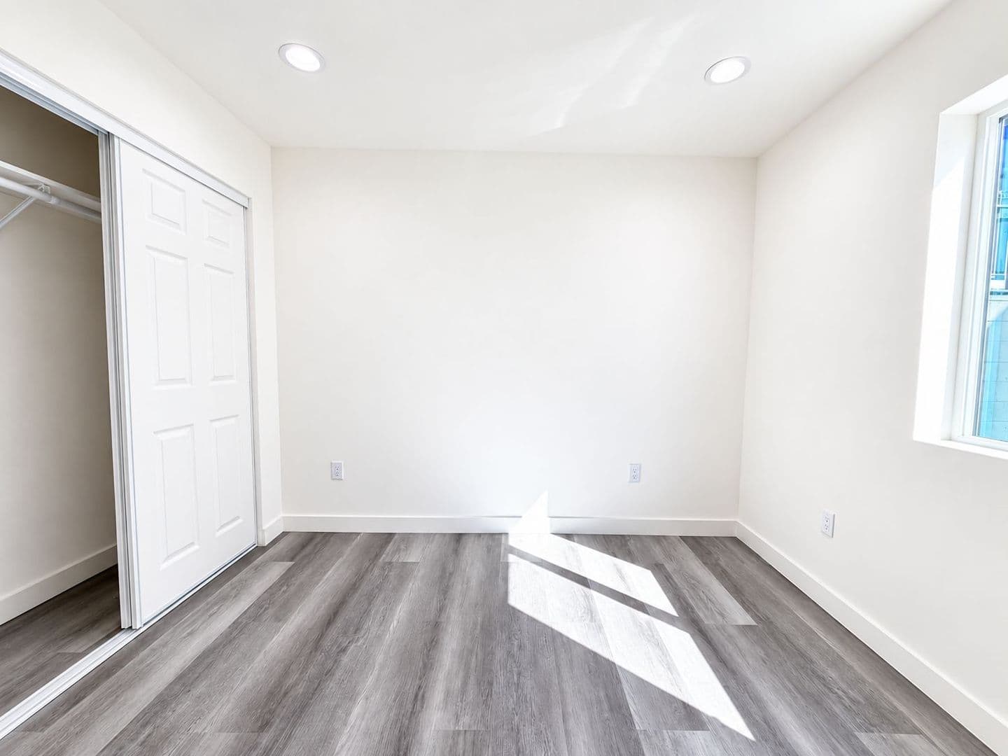 Panorama City Apartment: 14662 Rayen St