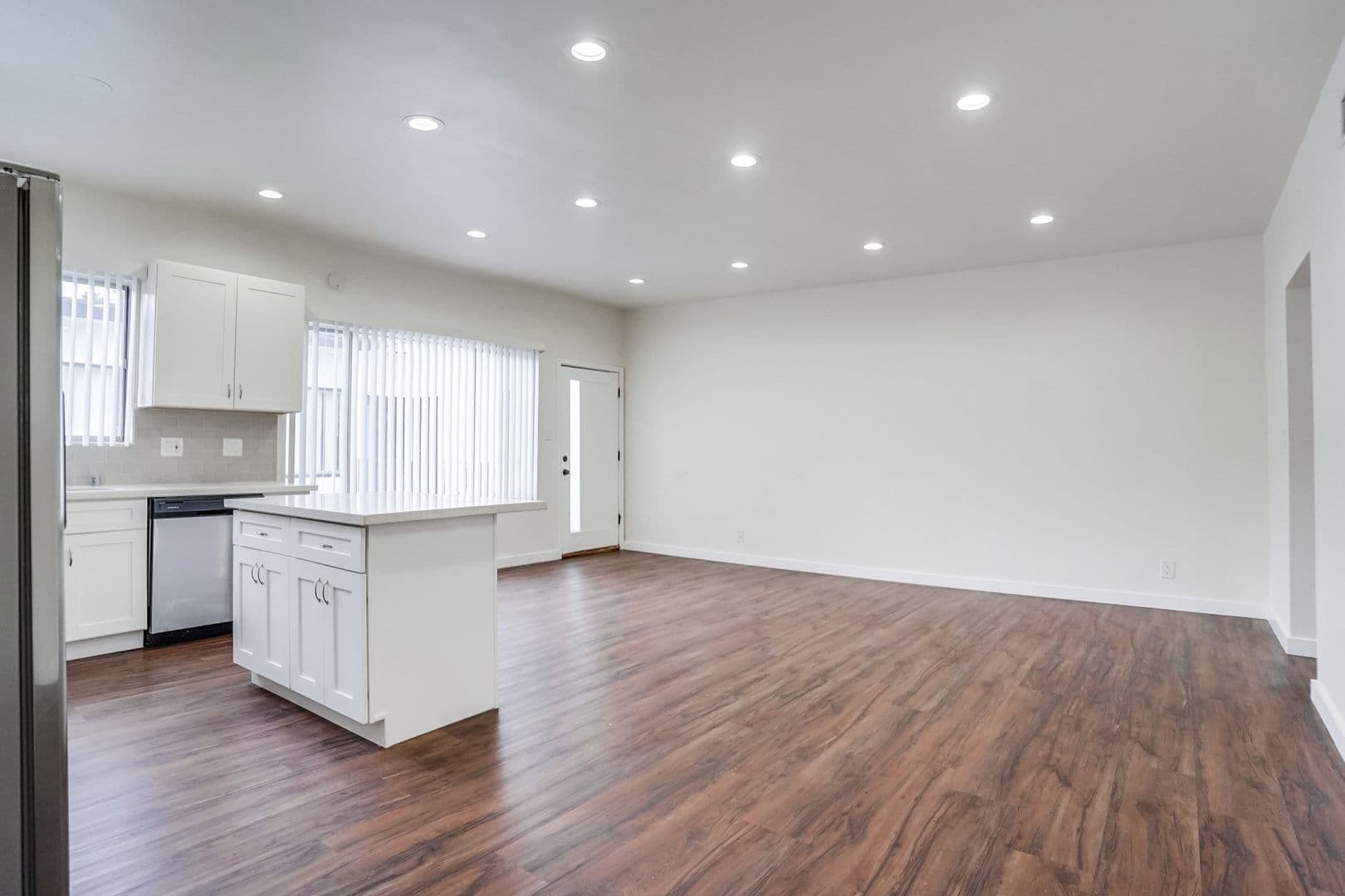 Valley Village Apartment: 5312 - 5320 Corteen Pl
