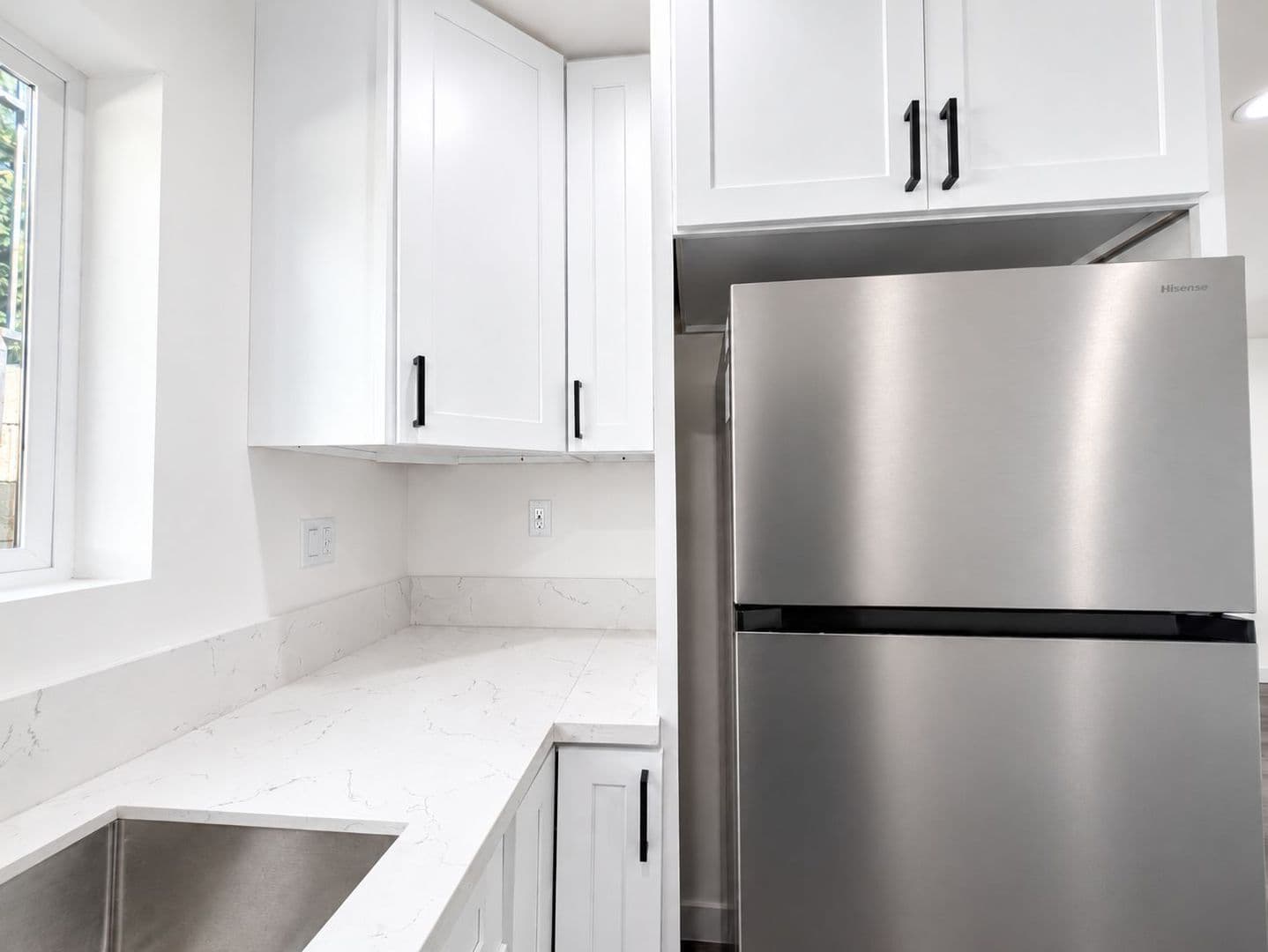 Panorama City Apartment: 14662 Rayen St