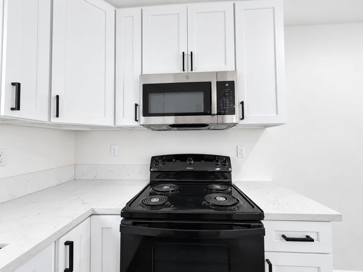 Panorama City Apartment: 14662 Rayen St