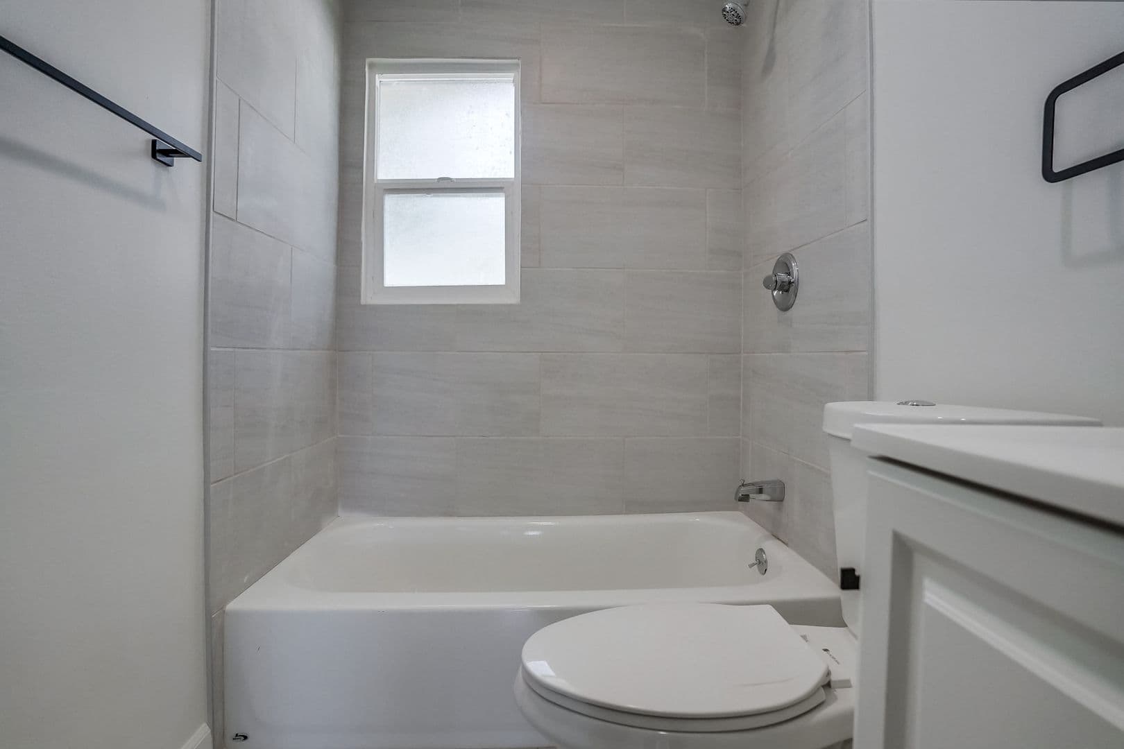 North Hollywood Apartment: 11731 Kittridge St