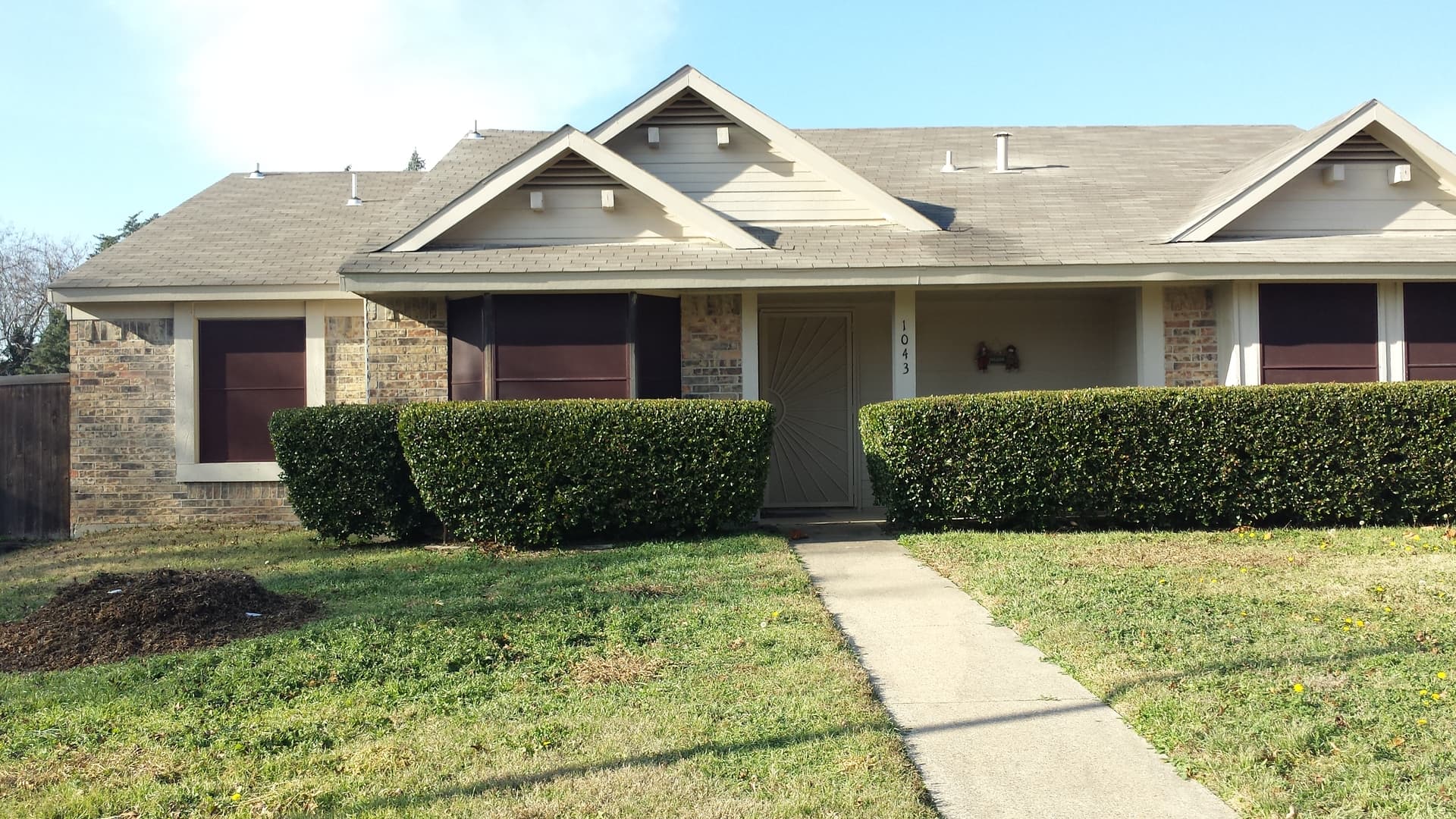 Duncanville House: 1043 Meadow Run Dr