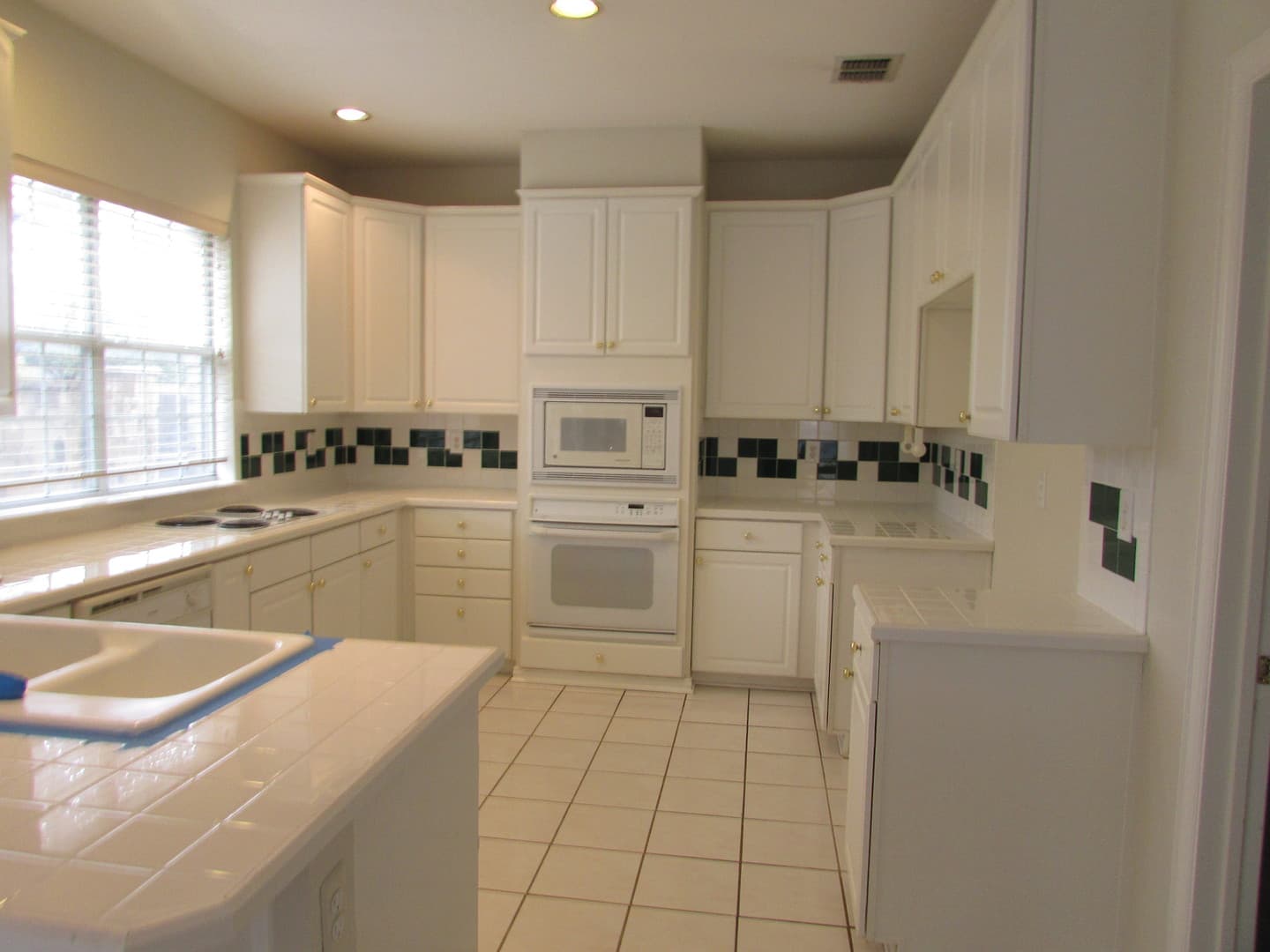 Arlington House: 2639 Cedar View Drive