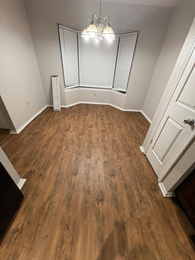 Duncanville House: 1043 Meadow Run Dr