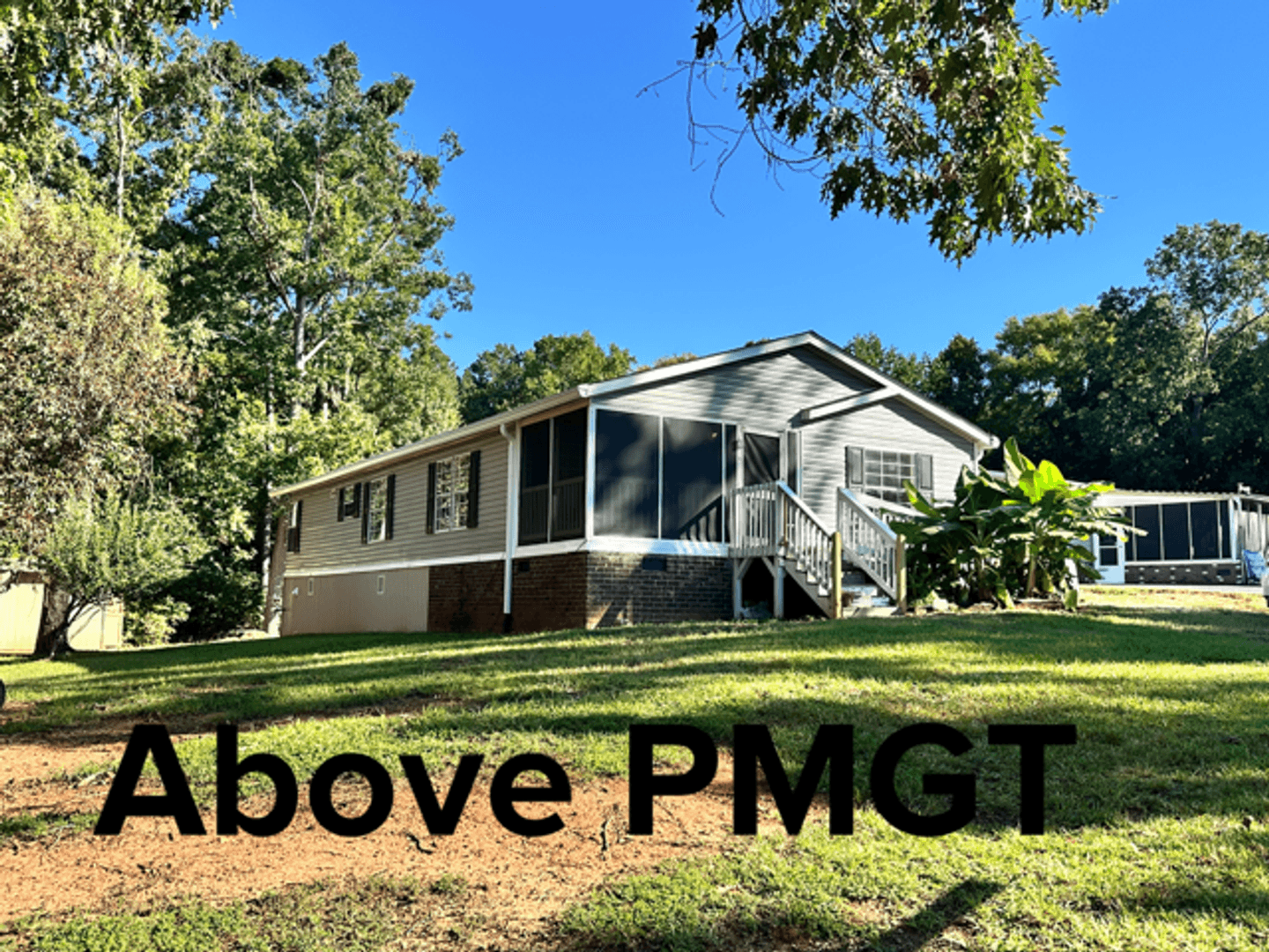 Cross Hill House: 1734 Pineland Shore Circle