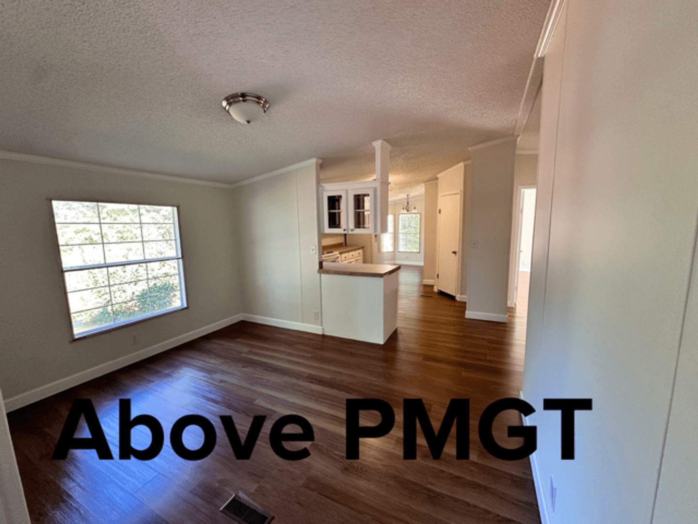 Cross Hill House: 1734 Pineland Shore Circle