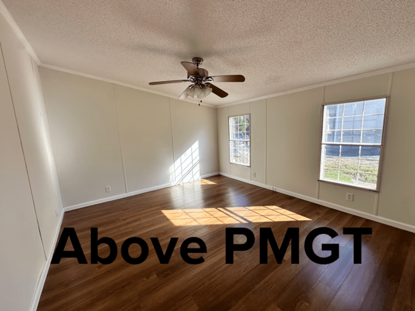 Cross Hill House: 1734 Pineland Shore Circle