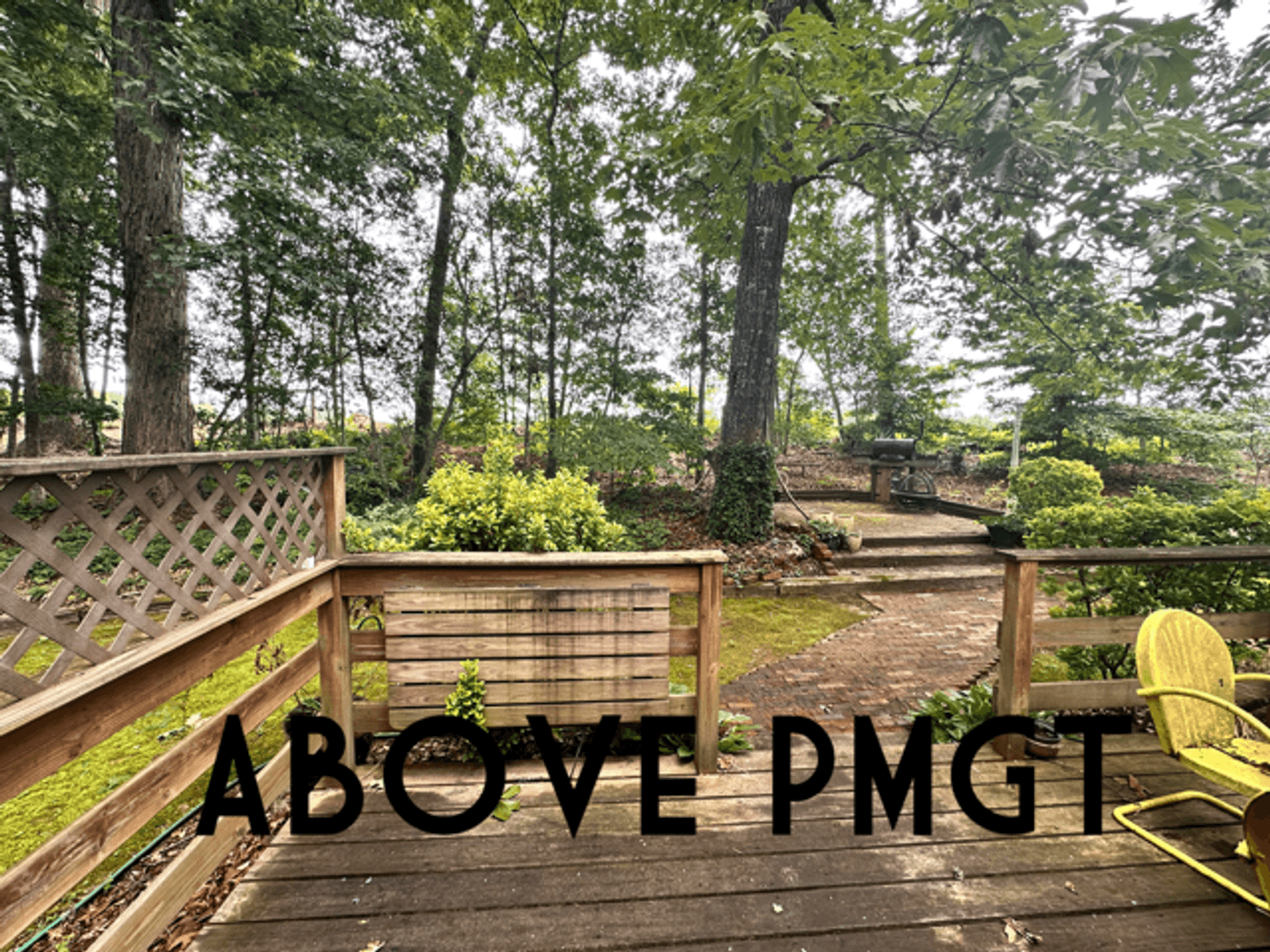 Easley House: 126 Lakeshore Dr