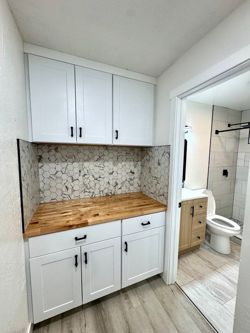 Willows Apartment: 334 N. Sonoma Street