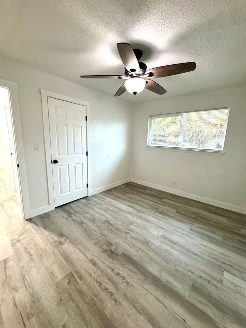 Willows Apartment: 334 N. Sonoma Street