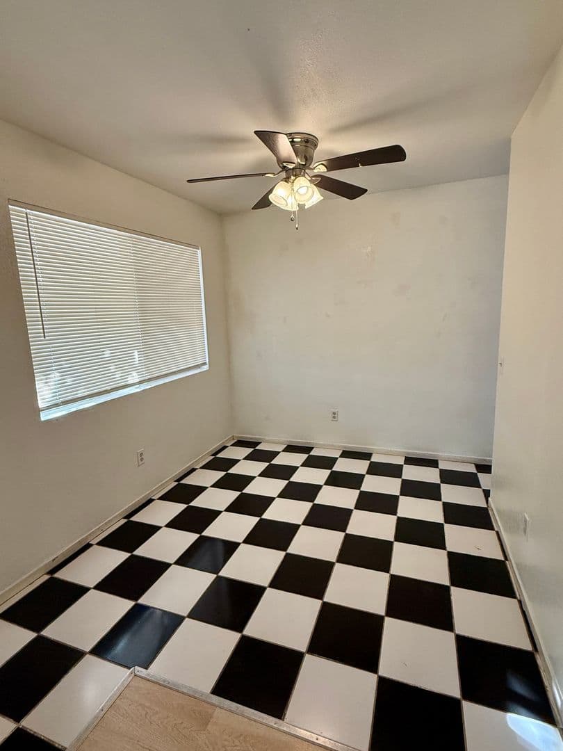 Orland House: 918 Cortina Dr.