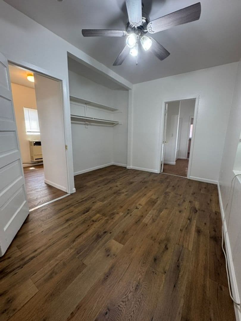 Willows House: 319 North Shasta Street