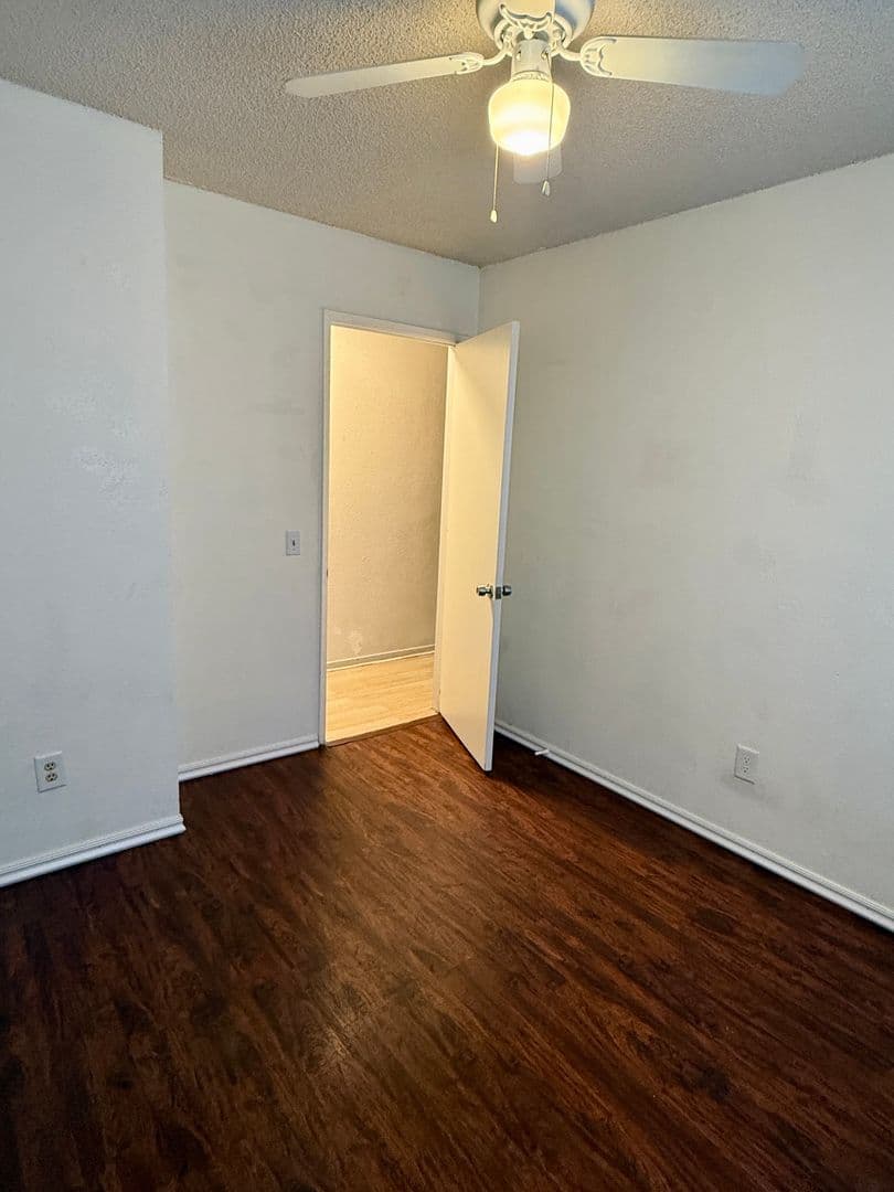 Orland House: 918 Cortina Dr.
