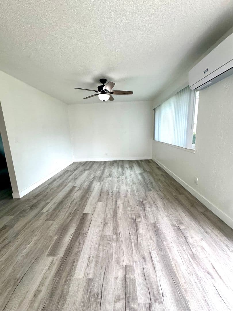 Willows Apartment: 334 N. Sonoma Street