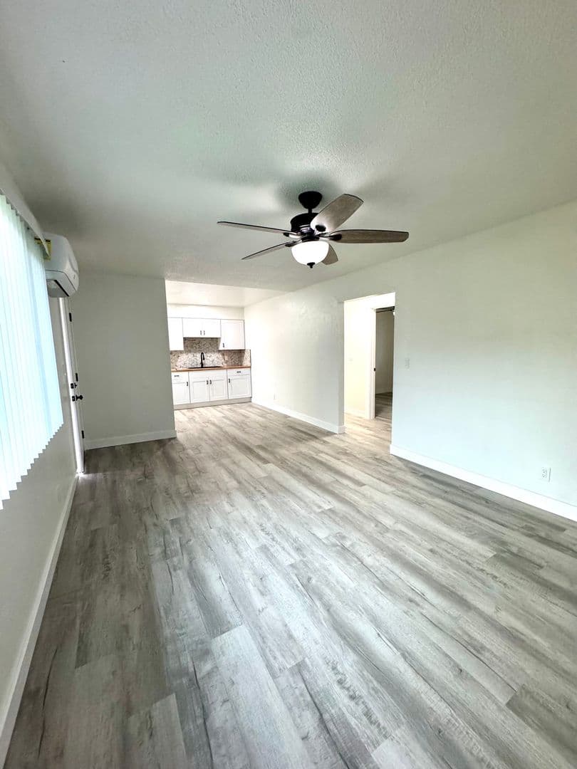 Willows Apartment: 334 N. Sonoma Street