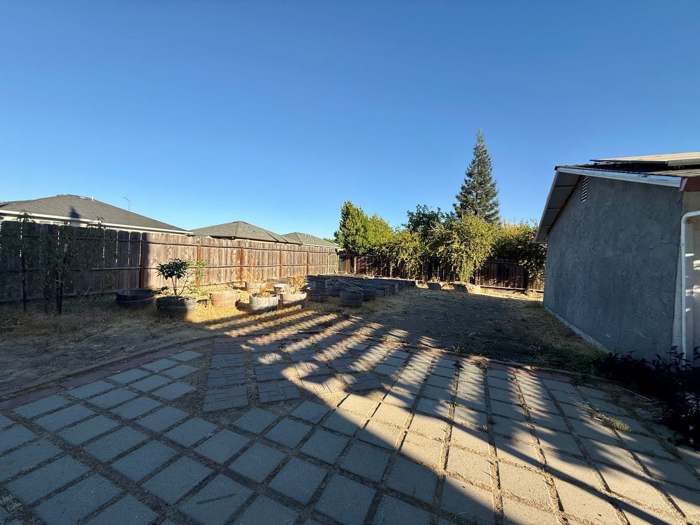 Orland House: 918 Cortina Dr.