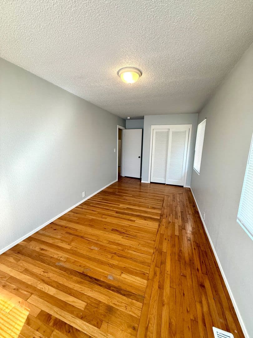 Willows House: 7498 Highway 162