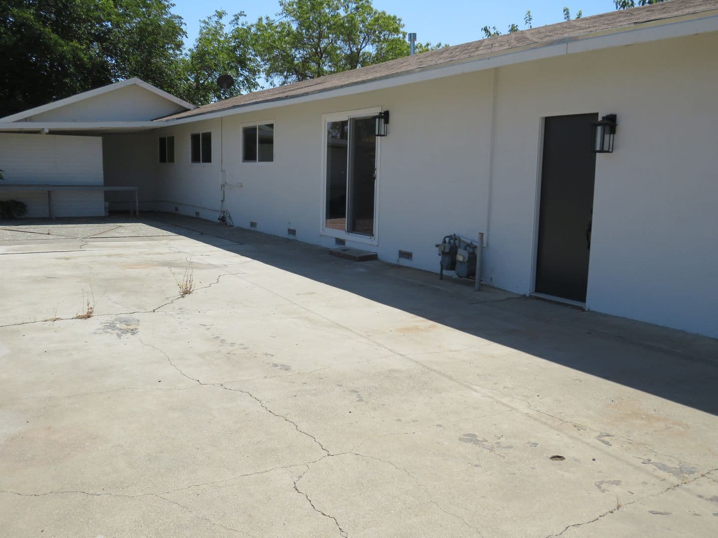 Willows House: 210 Fern St.