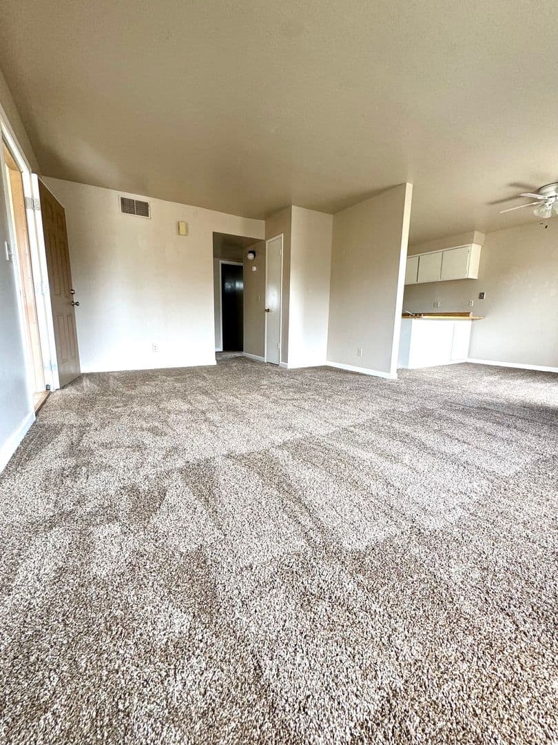 Willows Apartment: 266 S. Yolo Street