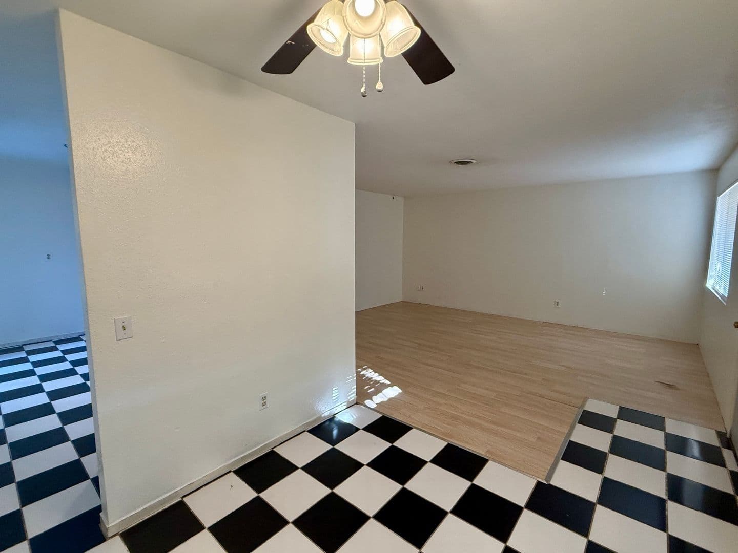 Orland House: 918 Cortina Dr.