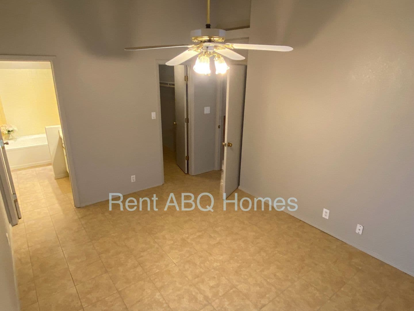 Albuquerque House: 1216 Diamond Pl. SW