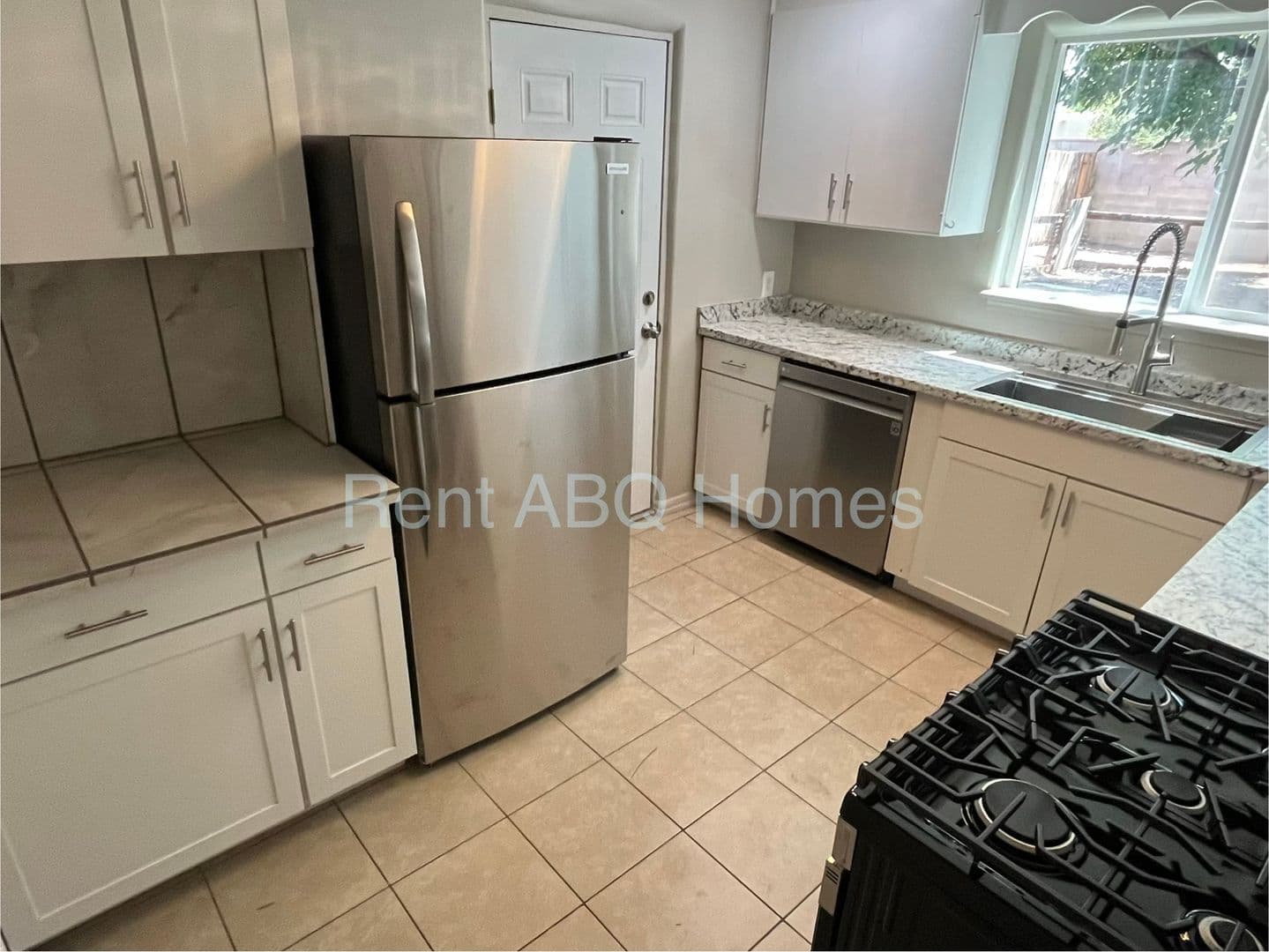 Albuquerque House: 5812 Aztec Rd NE