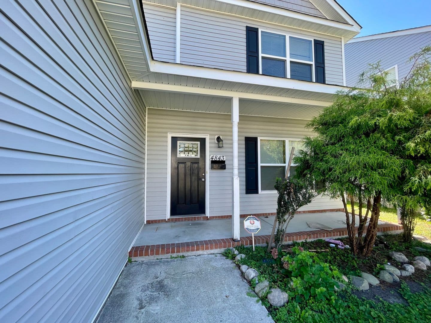 Norfolk House: 4843 Norvella Avenue