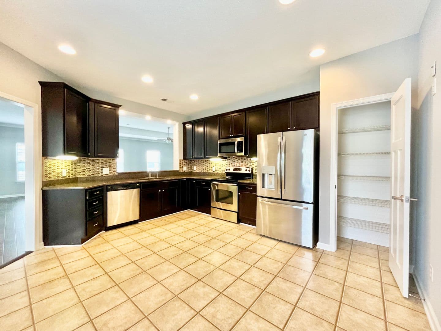 Norfolk House: 8230 Highland Street